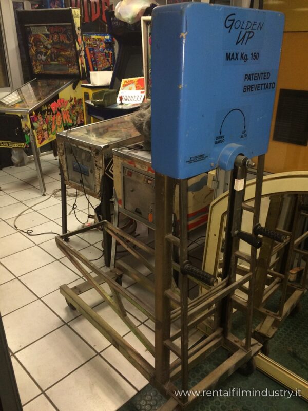 Carrello porta flipper