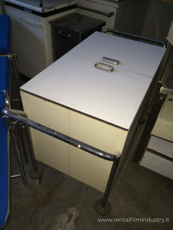 Carrello biancheria ospedale