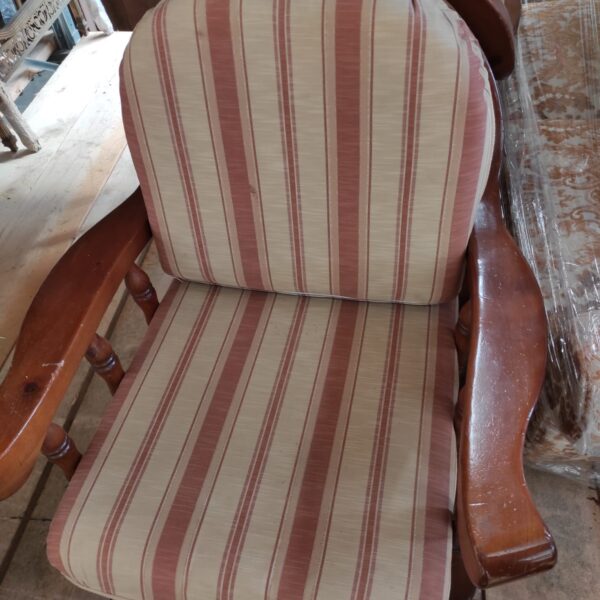 2 Poltrone Country con annesso Divano