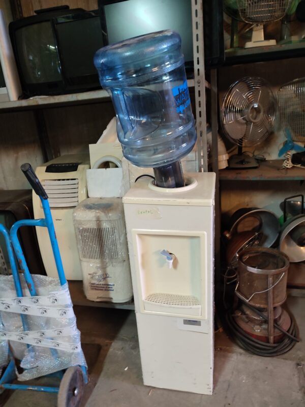 Distributore acqua