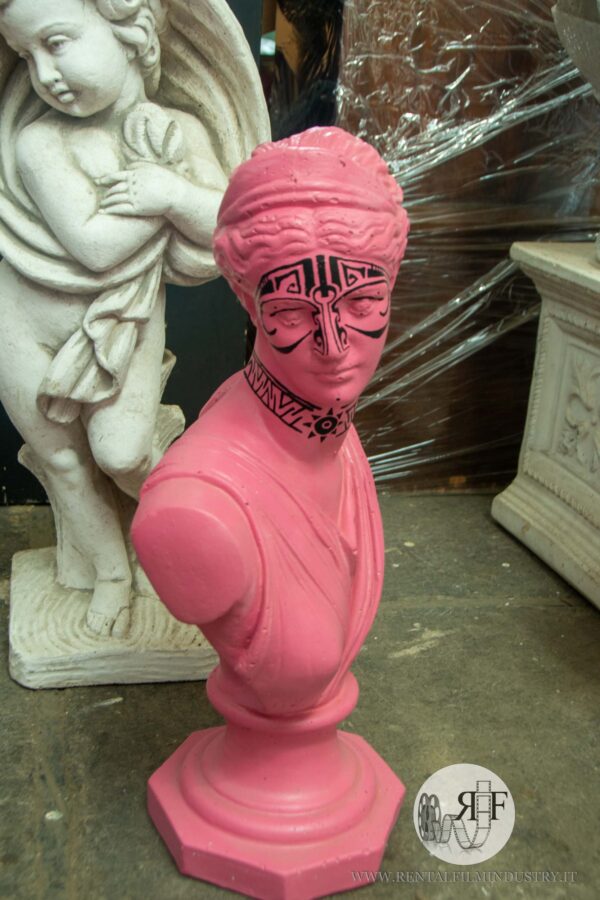 Statua