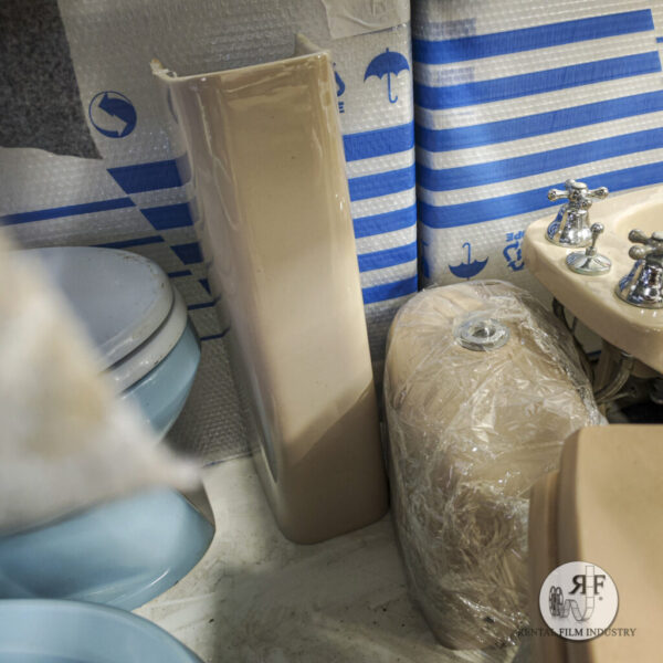 Cassetta di Scarico e colonna Lavabo